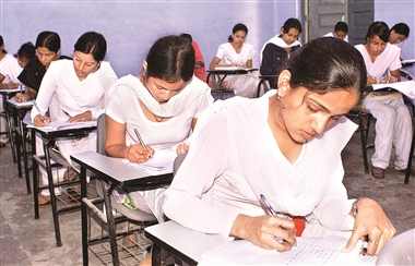लड़कियों की जांच नहीं करेगा पुरुष सचल दस्ता