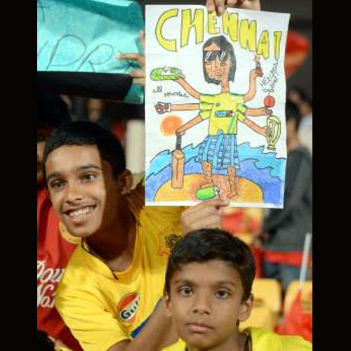 आप भी मिलिए IPL के दीवानों से, देखें हैं कभी ऐसे क्रेजी फैंस