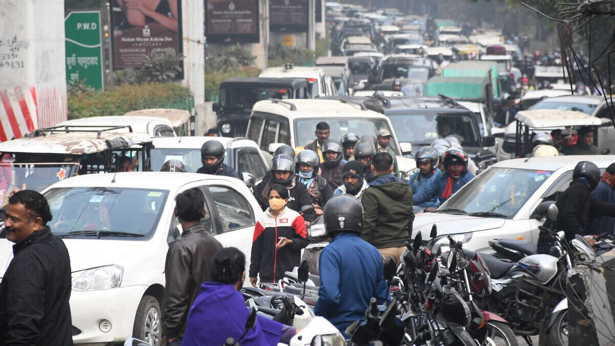 New Year Started With Traffic Jam In Lucknow - Lucknow News