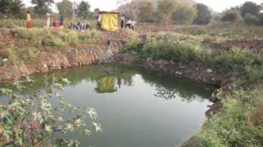 तालाब में डूबकर दो युवकों की मौत