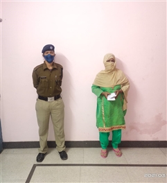बरेली से स्मैक बेचने आई महिला अरेस्ट
