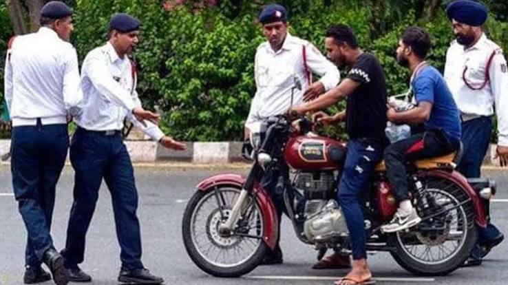 कितना भी कर लो चालान ये नही सुधरेंगे