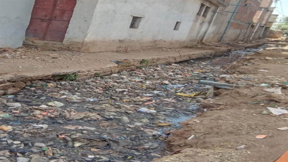 सीवर जाम लाइलाज लाखों लोगों का जीना मुहाल