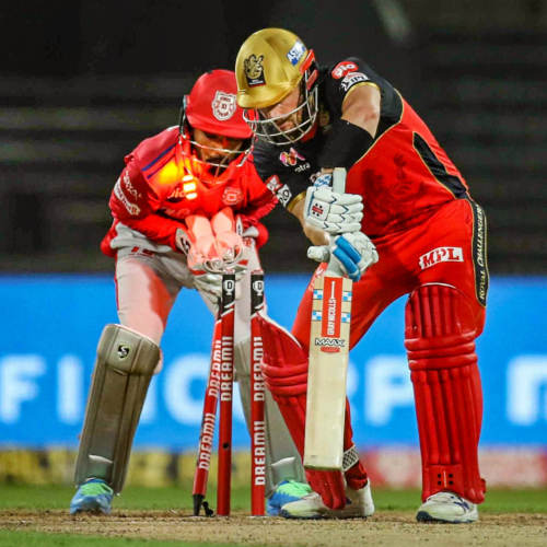 IPL 2020 KXIP vs RCB: अस्पताल से लौटते ही क्रिस गेल ने मचाया धमाका, मैदान में की छक्कों की बारिश