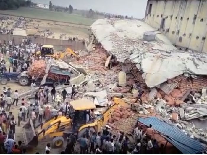 Badaun Building Collapse News Cold Store Building Collapsed Dozens ...