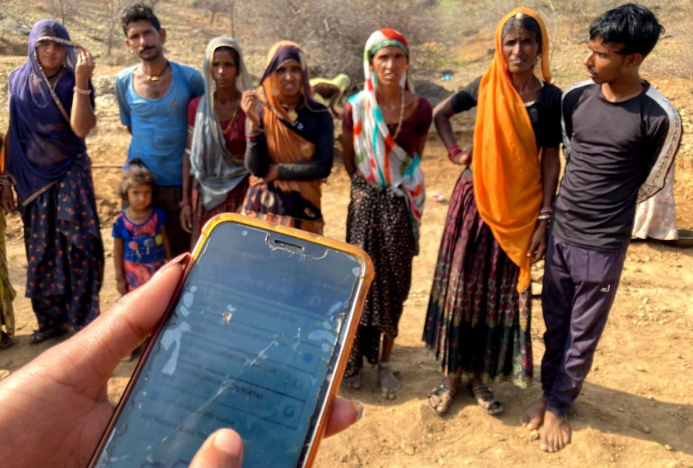 मनरेगा एप में फर्जीवाड़े से बेल्हा में मचा हड़कंप