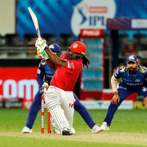 IPL 2020 MI vs KXIP: पहली बार एक आईपीएल मैच में खेले गए दो सुपर ओवर, तस्वीरों में देखें मैच का रोमांच