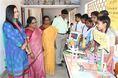राजस्थान विद्या मंदिर में लगा साइंस एग्जीविशन