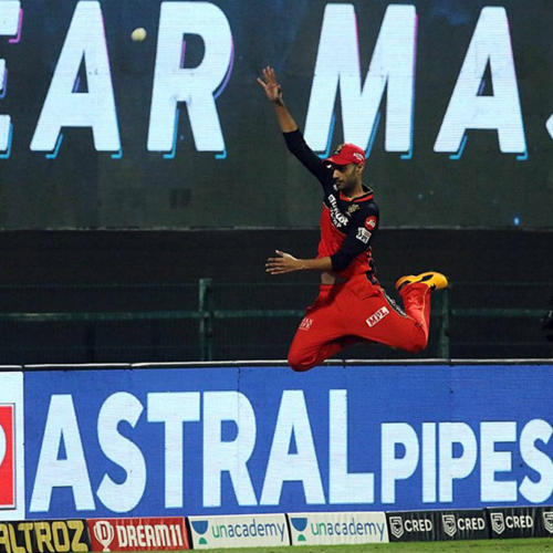 IPL 2020 RCB vs KKR: सिराज की रिकाॅर्ड गेंदबाजी से लेकर सबसे कम स्कोर तक, मैच में बने ये रिकाॅर्ड
