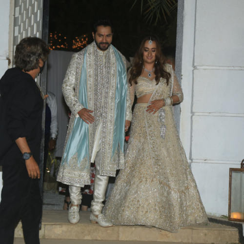 Varun Dhawan wedding pics: शादी के बाद वरुण-नताशा की ये तस्वीरें फैंस को आ रही खूब पसंद