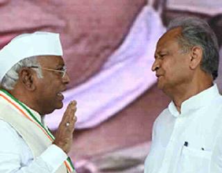 Rajasthan Political Crisis: कांग्रेस कमेटी ने सोनिया गांधी से अशोक गहलोत को पार्टी अध्यक्ष की दौड़ से बाहर करने का किया आग्रह