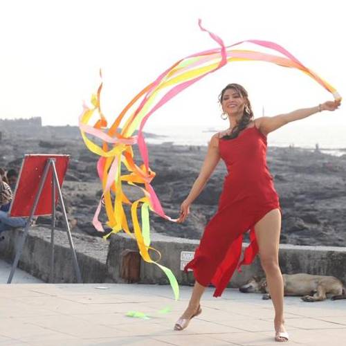 Urvashi Rautela shooting pics: लाइट, कैमरा, एक्शन