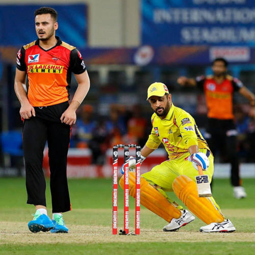 IPL 2020 CSK vs SRH: धोनी बने सबसे ज्यादा IPL मैच खेलने वाले खिलाड़ी, हारकर भी बनाया ये रिकाॅर्ड