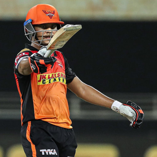 IPL 2020 CSK vs SRH: धोनी बने सबसे ज्यादा IPL मैच खेलने वाले खिलाड़ी, हारकर भी बनाया ये रिकाॅर्ड