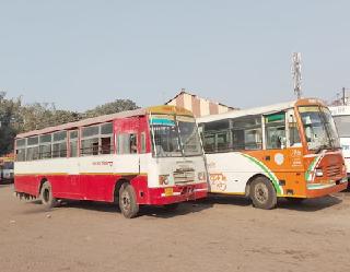सिटी बस के आगे बुलट रोककर किया मारपीट