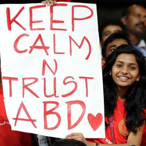 आप भी मिलिए IPL के दीवानों से, देखें हैं कभी ऐसे क्रेजी फैंस