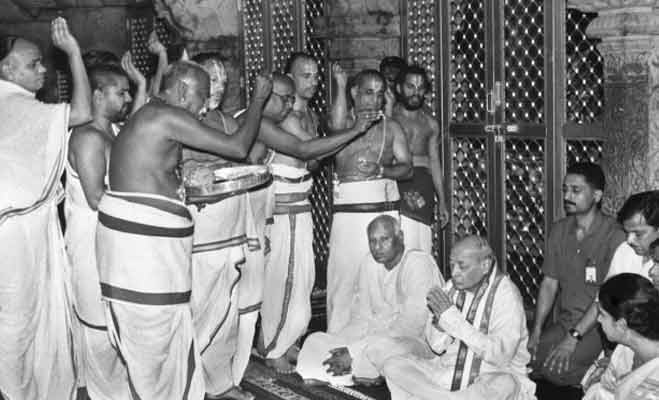 देश को दीवालिया होने से बचाया और आतंकियों के हौसले भी तोड़े,17 लैंग्‍वेज बोलते थे ये pm