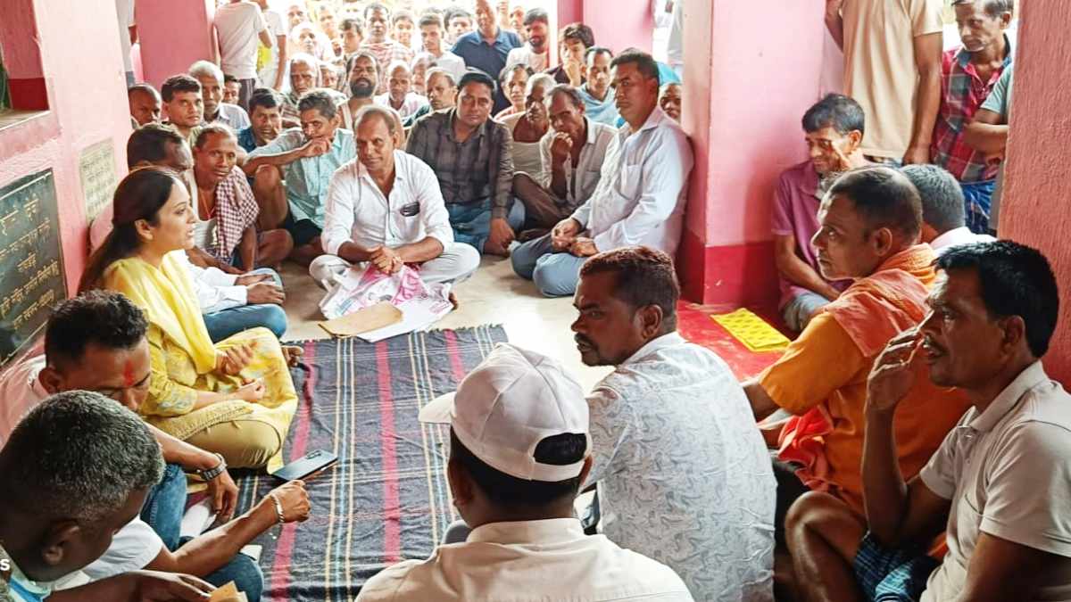 ईचागढ़ में जनगणना में पहचान का पेंच : आदिवासी दर्जे की मांग