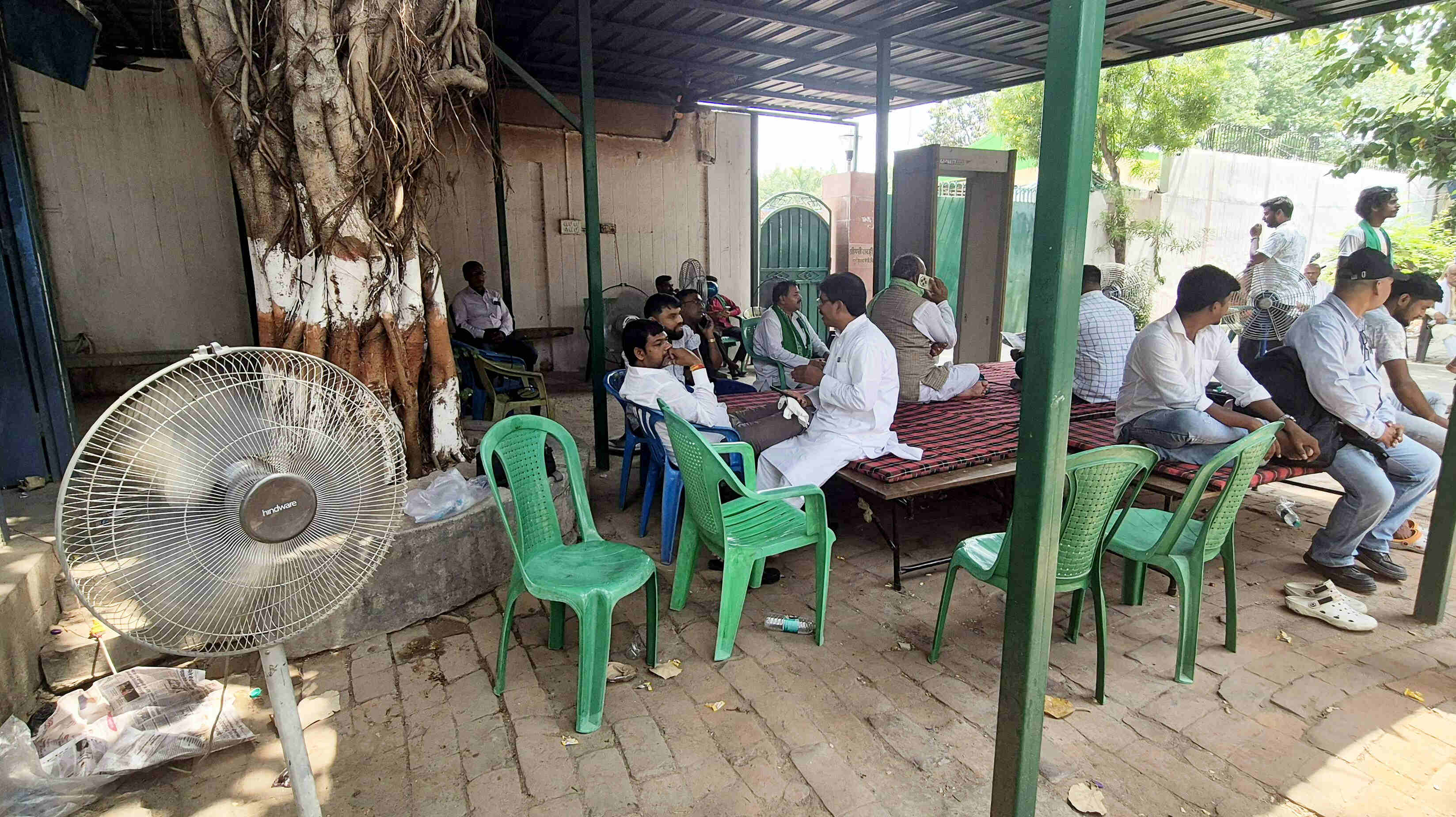 जेड प्लस सुरक्षा हटने के बाद लालू-राबड़ी आवास पर बढ़ी सियासी हलचल: नई सुरक्षा व्यवस्था को लेकर तकरार