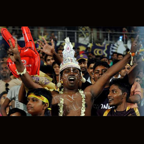 आप भी मिलिए IPL के दीवानों से, देखें हैं कभी ऐसे क्रेजी फैंस