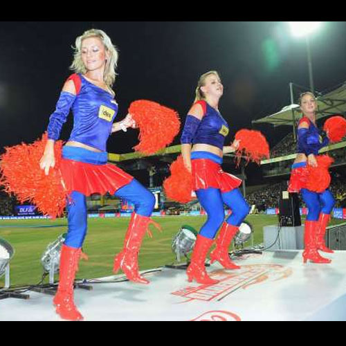 IPL चियरलीडर्स के जलवों से नजर नहीं हटा पाएंगे आप, ये तस्वीरें हैं सबूत