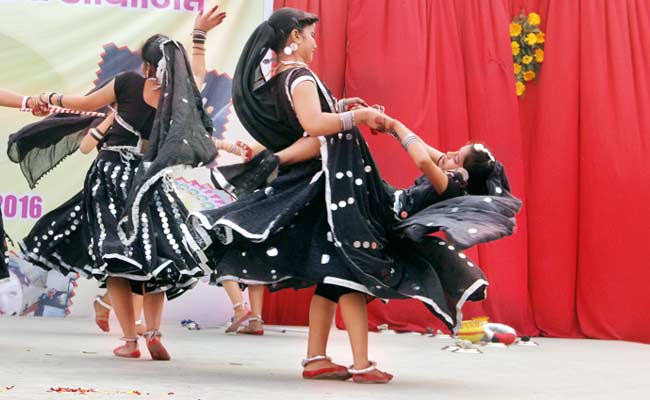 Gorakhpur got talent from Mahotsav stage