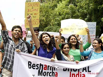 india का पहला slutwalk हुआ flop
