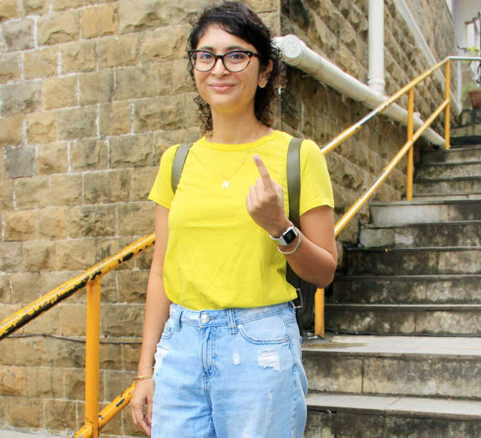 तस्वीरें: Maharashtra Assembly Elections 2019: शाहरुख, आमिर, माधुरी, ऐश्वर्या और सचिन तेंदुलकर समेत इन सेलेब्रिटीज ने किया वोट