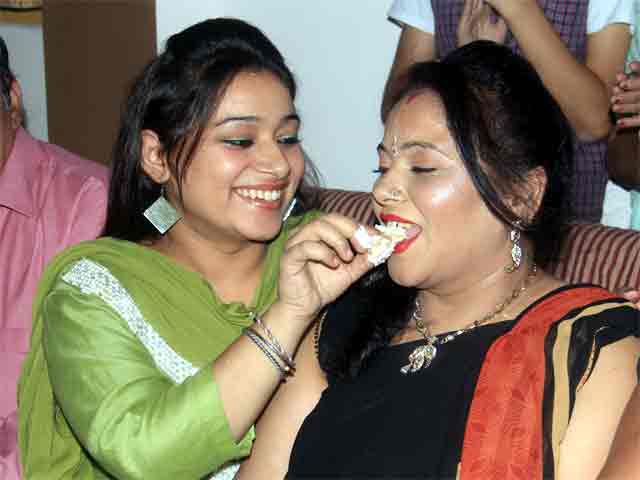 East Or West Mom Is Best - Meerut News