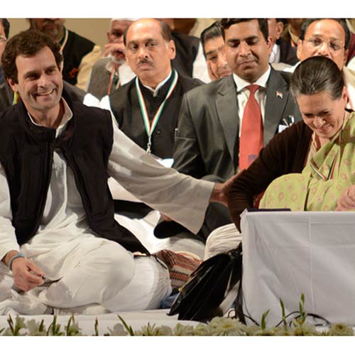 पिता के साथ बेफिक्र राहुल, उनकी इन तस्वीरों पर आपको भी आ जायेगा प्यार