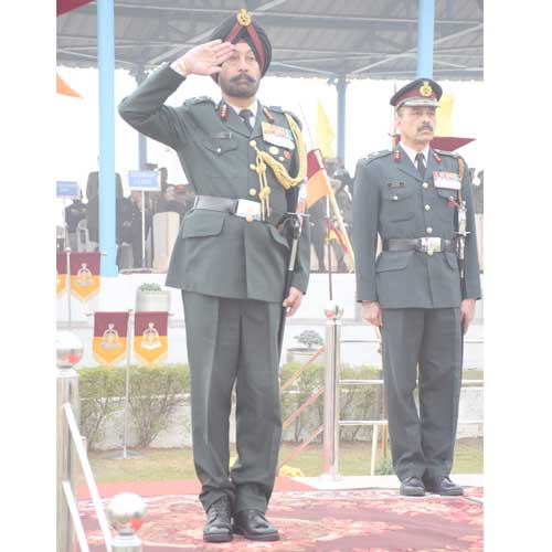 मेरठ छावनी में स्थित भारतीय सेना की रिमाउंट वेटेनरी कोर आरवीसी में आयोजित स्थापना दिवस पर कार्यक्रम