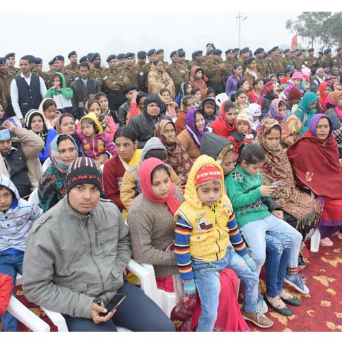 मेरठ छावनी में स्थित भारतीय सेना की रिमाउंट वेटेनरी कोर आरवीसी में आयोजित स्थापना दिवस पर कार्यक्रम