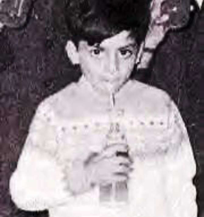 बचपन से जवानी,यह है शाहरुख की गजब कहानी! देखें तस्‍वीरों में
