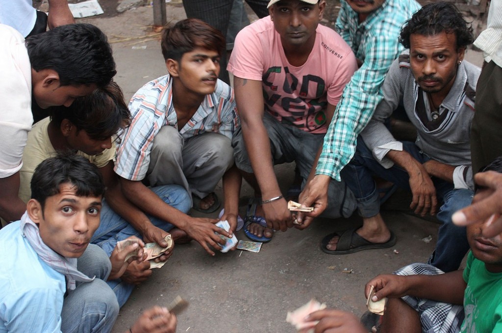 Open Gambling Continues - Kanpur News