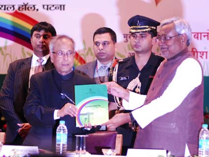 Patna में महामहिम का warm welcome