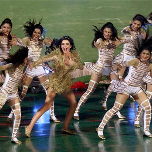 IPL 2017: देखें इंडियन प्रीमियर लीग के दसवें सीजन की शानदार ओपनिंग की तस्वीरें