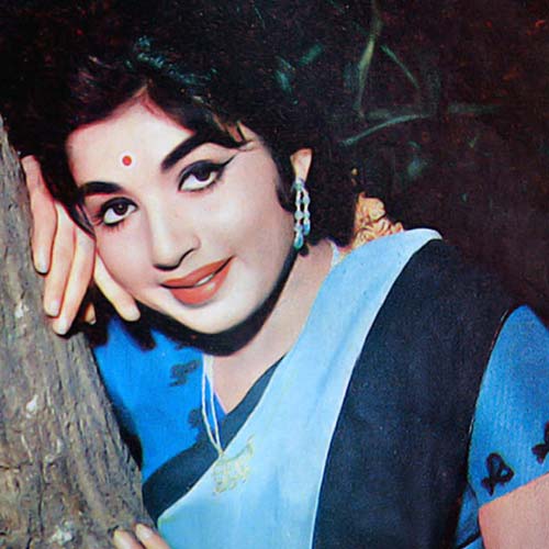 10 बातें : जिनके लिए लोग जान देते हैं, उन अम्मा के बारे में यह भी जान लो