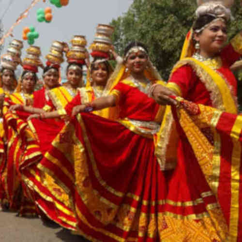 पीएम मोदी का मेगा रोड शो, देखें स्वागत की तैयारी