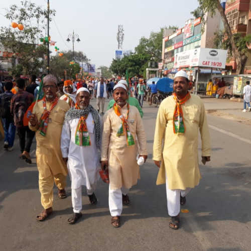 पीएम मोदी का मेगा रोड शो, देखें स्वागत की तैयारी