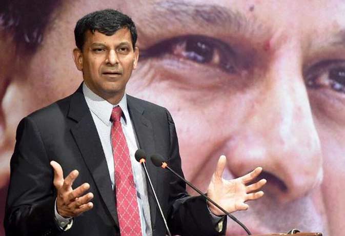 'अंधो में काना राजा' जैसी है भारत की अर्थव्‍यवस्‍था : RBI गवर्नर