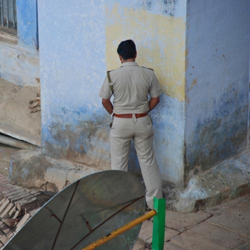 लड़की घर की लक्ष्मी या बाप का बोझ, जाने ऐसी 15 बातें