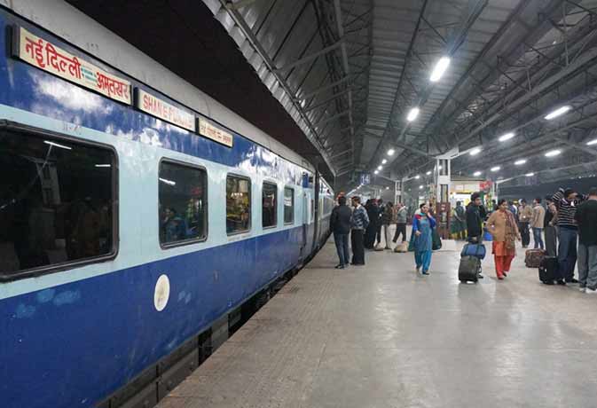 सीसीटीवी कैमरे से लैस देश की सबसे सुरक्षित ट्रेन होगी 'शान-ए-पंजाब'