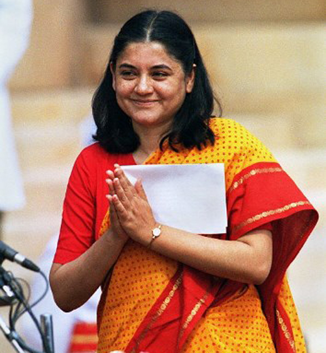 कल और आज: क्या आप पहचान सकते हैं इन भारतीय महिला राजनीतिज्ञों को?