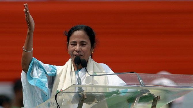 कल और आज: क्या आप पहचान सकते हैं इन भारतीय महिला राजनीतिज्ञों को?