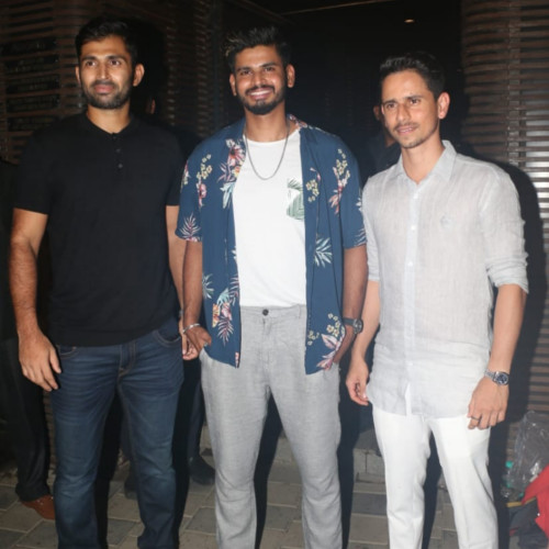 युवराज सिंह की रिटायरमेंट पार्टी में पहुंचे ये क्रिकेटर, साथ ही ग्लैमर का भी लगा तड़का